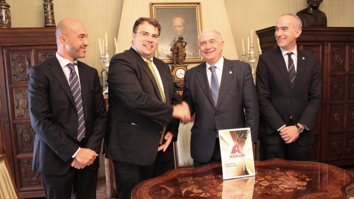 En 2015 Axalta y la Universidad de Oviedo firmaron su primer acuerdo de colaboración