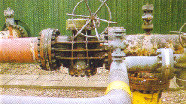 Corrosion protection for gas pipeline