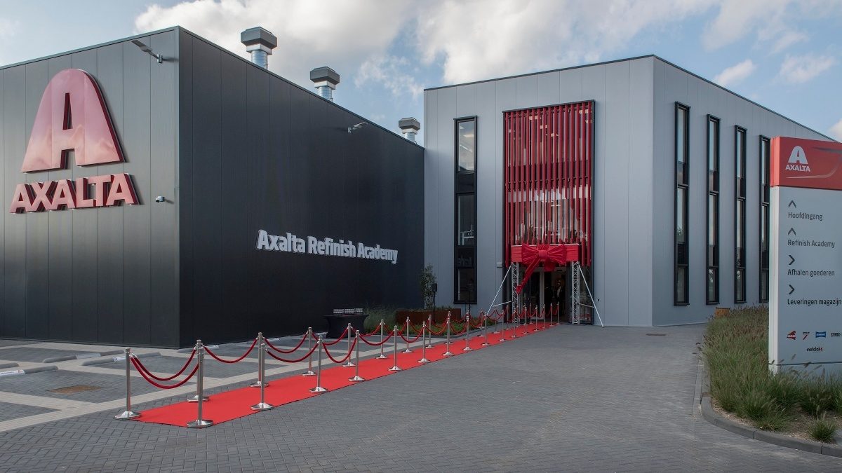 Axalta åbner sit nye ultramoderne lakeringsanlæg i Holland