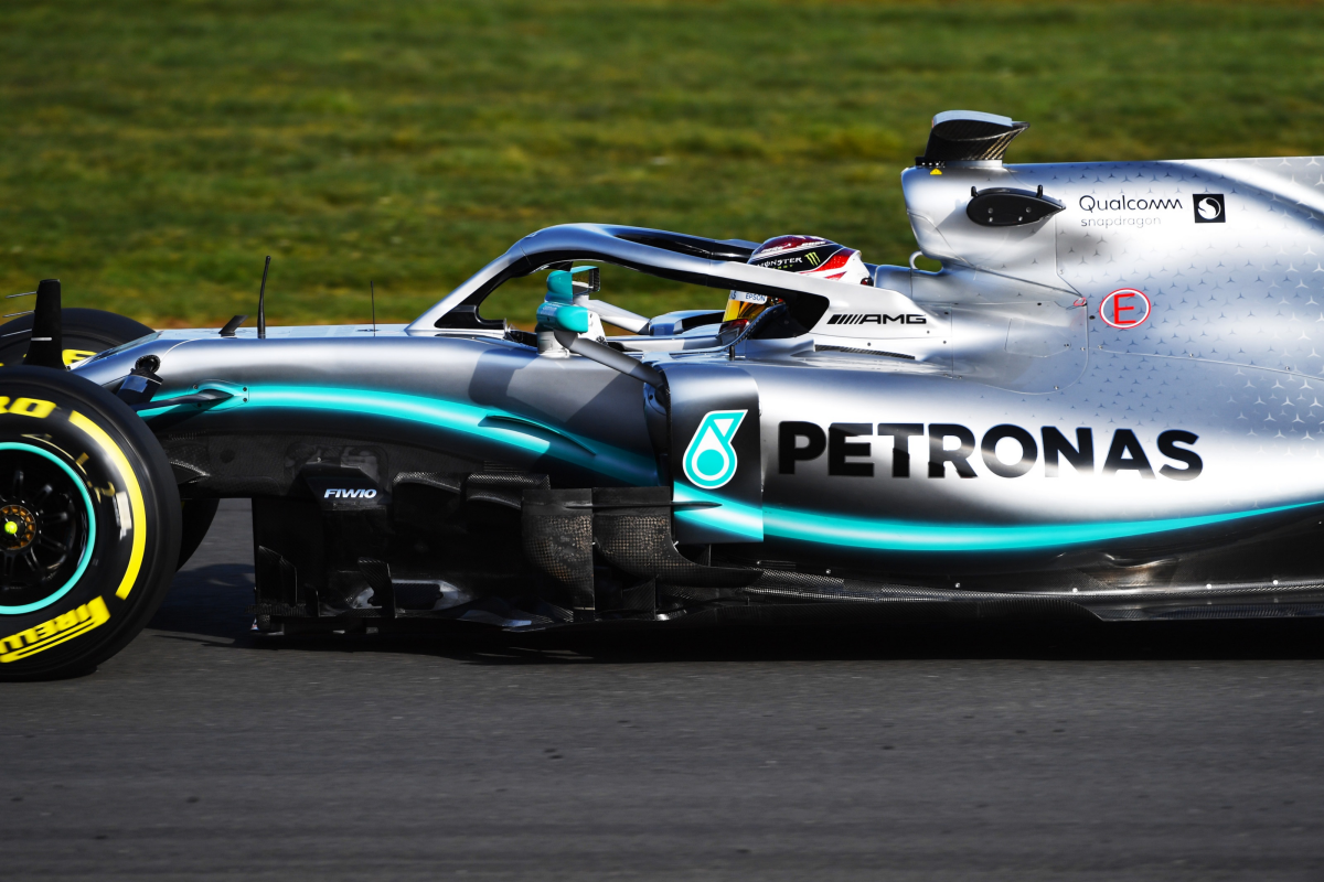 New season, new colour for Axalta and Mercedes-AMG Petronas Motorsport 